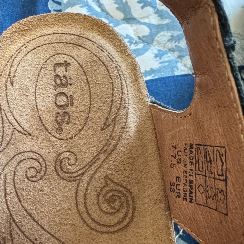 Taos Footwear Tan Leather Sandals - Picture 2 of 4